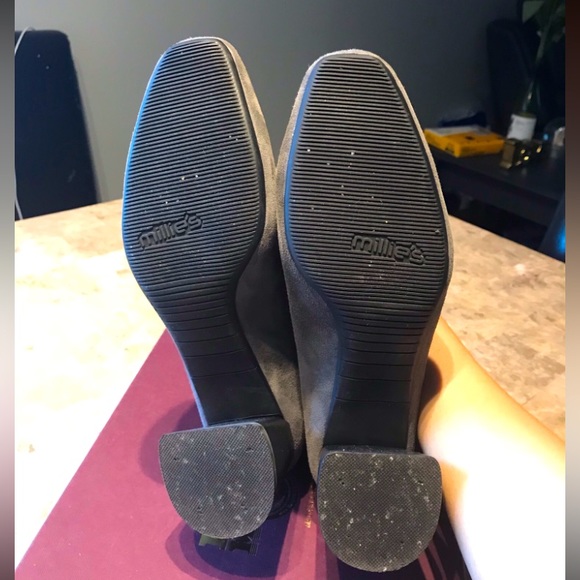 Millie’s suede boots - Picture 6 of 15